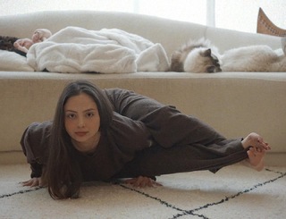 Talia Sutra feet photo 14
