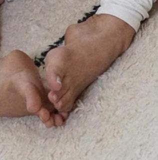 Talia Sutra feet photo 8