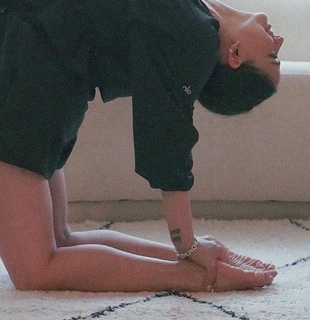 Talia Sutra feet photo 17