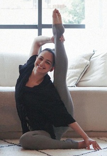 Talia Sutra feet photo 11