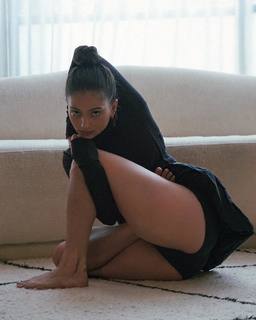 Talia Sutra feet photo 6