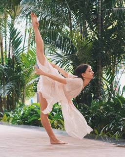 Talia Sutra feet photo 15