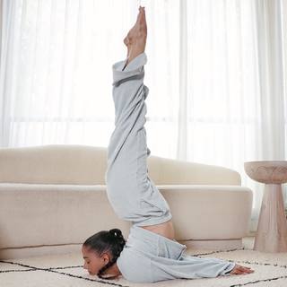 Talia Sutra feet photo 14
