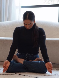 Talia Sutra feet photo 18