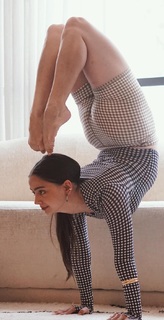 Talia Sutra feet photo 18