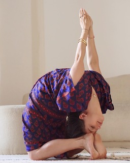 Talia Sutra feet photo 15