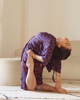 Talia Sutra feet photo 14