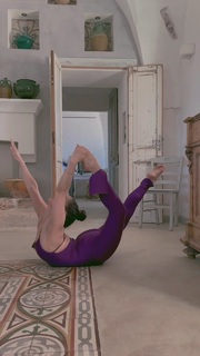 Talia Sutra feet photo 9
