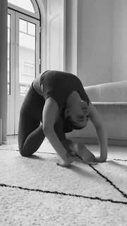 Talia Sutra feet photo 15