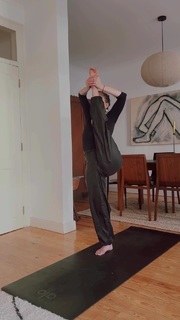 Talia Sutra feet photo 12