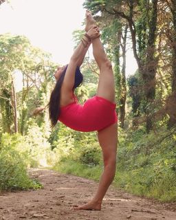 Talia Sutra feet photo 5