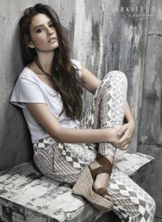 Taliana Vargas feet photo 6