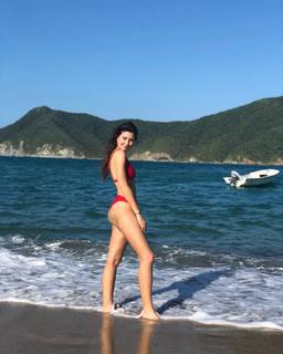 Taliana Vargas feet photo 9