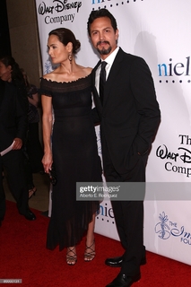 Talisa Soto feet photo thumbnail