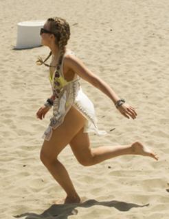 Tallia Storm feet photo thumbnail