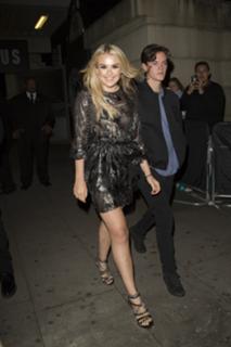 Tallia Storm feet photo thumbnail