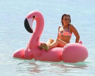 Tallia Storm feet photo thumbnail