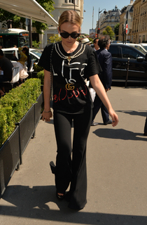 Tallia Storm feet photo thumbnail