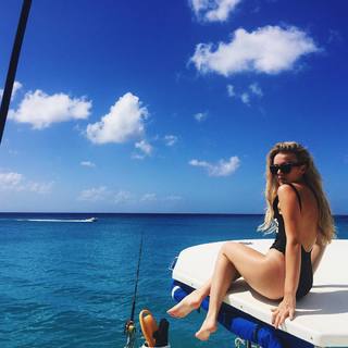 Tallia Storm feet photo thumbnail