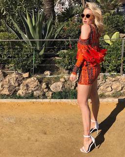 Tallia Storm feet photo thumbnail