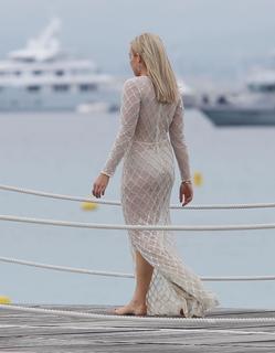Tallia Storm feet photo thumbnail