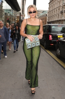 Tallia Storm feet photo thumbnail
