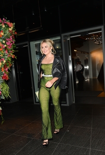 Tallia Storm feet photo thumbnail