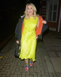 Tallia Storm feet photo thumbnail