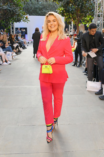 Tallia Storm feet photo thumbnail
