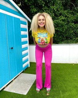 Tallia Storm feet photo thumbnail