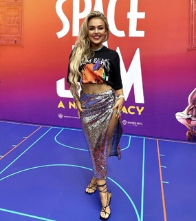 Tallia Storm feet photo thumbnail