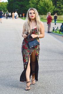 Tallia Storm feet photo thumbnail