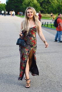 Tallia Storm feet photo thumbnail