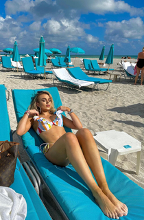 Tallia Storm feet photo thumbnail