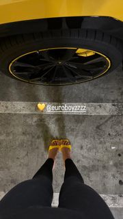 Tallia Storm feet photo thumbnail