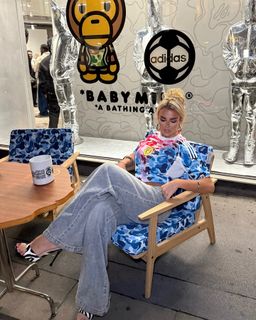 Tallia Storm feet photo thumbnail