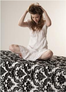 Talulah Riley feet photo thumbnail