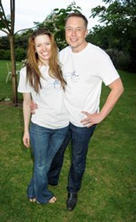 Talulah Riley feet photo thumbnail