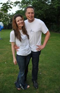 Talulah Riley feet photo thumbnail