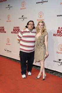 Talulah Riley feet photo thumbnail