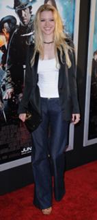 Talulah Riley feet photo thumbnail