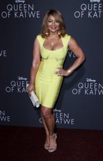 Tamala Jones feet photo thumbnail