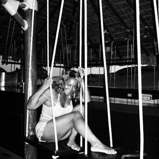 Tamala Jones feet photo thumbnail