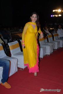 Tamannaah Bhatia feet photo thumbnail
