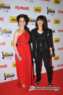 Tamannaah Bhatia feet photo thumbnail