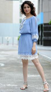 Tamannaah Bhatia feet photo thumbnail