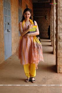 Tamannaah Bhatia feet photo thumbnail