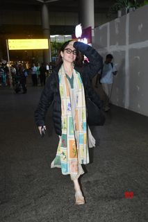 Tamannaah Bhatia feet photo thumbnail