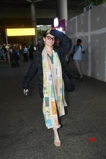 Tamannaah Bhatia feet photo thumbnail