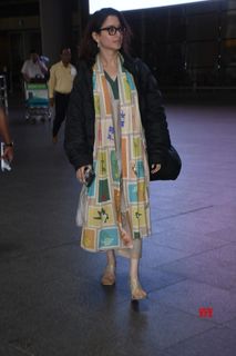 Tamannaah Bhatia feet photo thumbnail